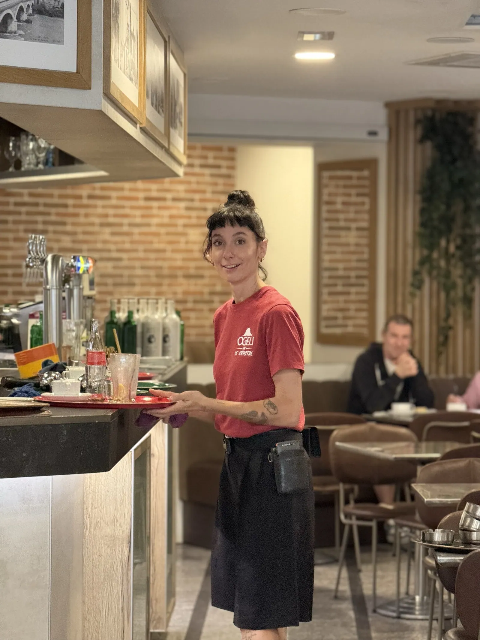 La salle intérieure du Cristal pendant le service